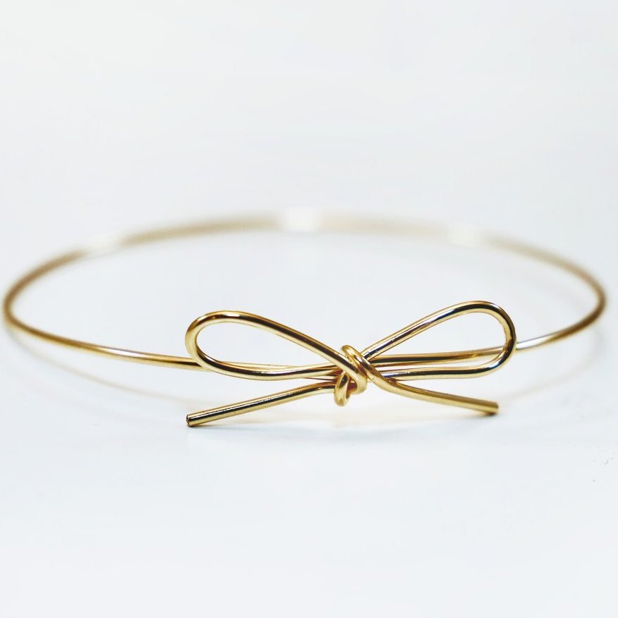 Gwen_Beloti_Bow_Bangle_9e7ea3df-fa3f-4a4b-8db8-75d80e23435d_900x.jpg